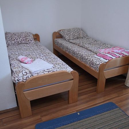 Bed and Breakfast Mm Narcis Vlasina Rid Exterior foto