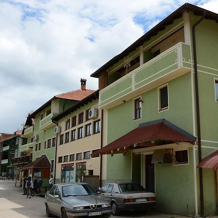 Bed and Breakfast Mm Narcis Vlasina Rid Exterior foto