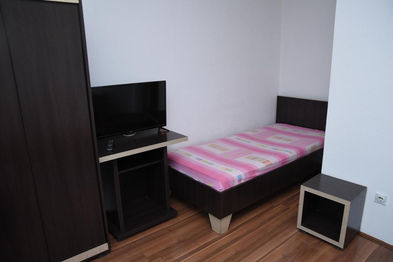 Bed and Breakfast Mm Narcis Vlasina Rid Exterior foto