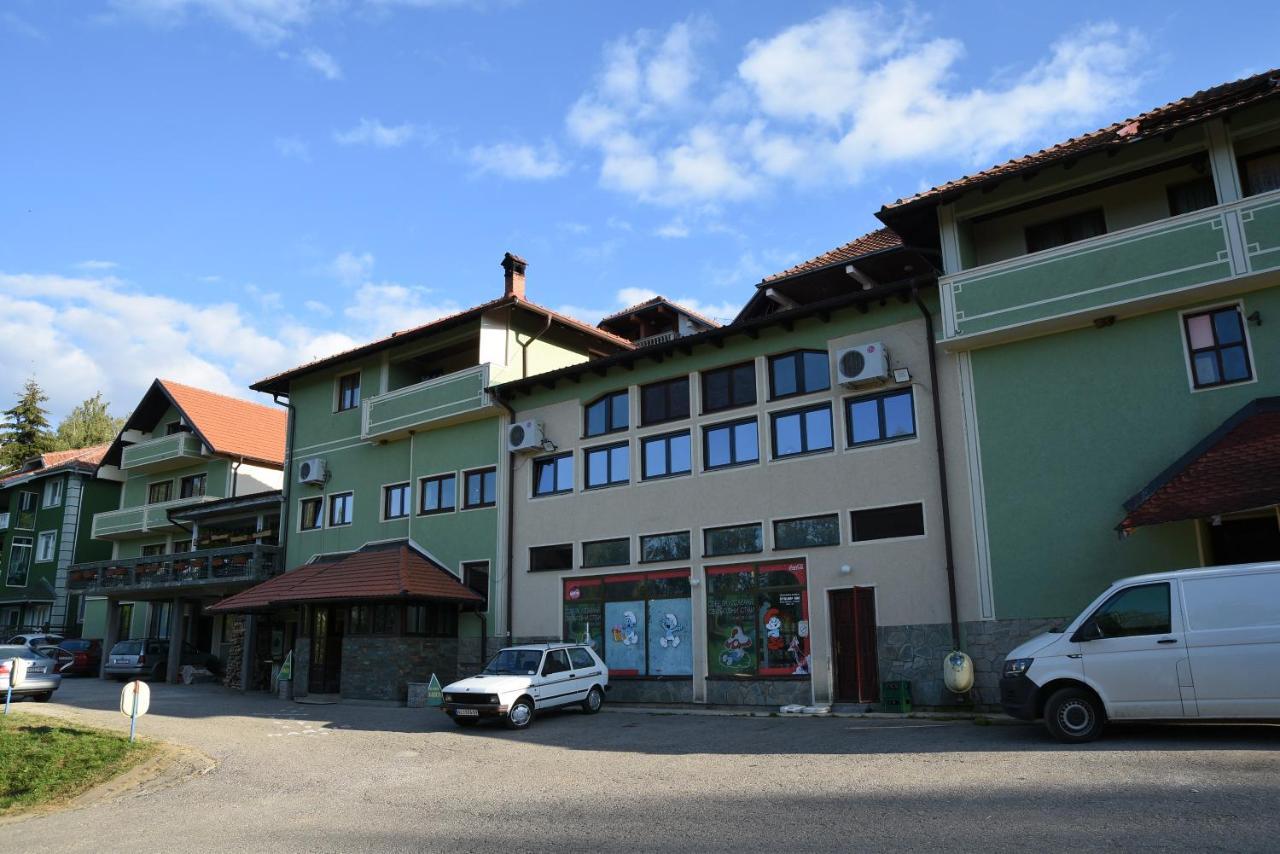 Bed and Breakfast Mm Narcis Vlasina Rid Exterior foto