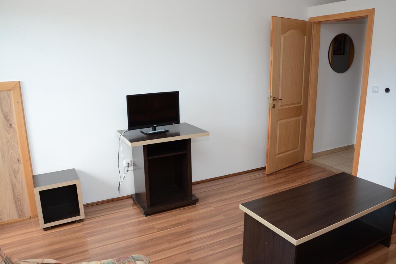 Bed and Breakfast Mm Narcis Vlasina Rid Exterior foto