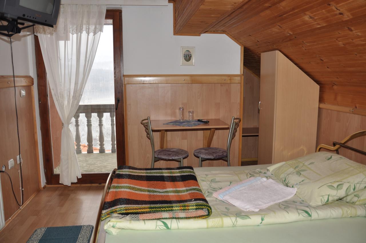 Bed and Breakfast Mm Narcis Vlasina Rid Exterior foto