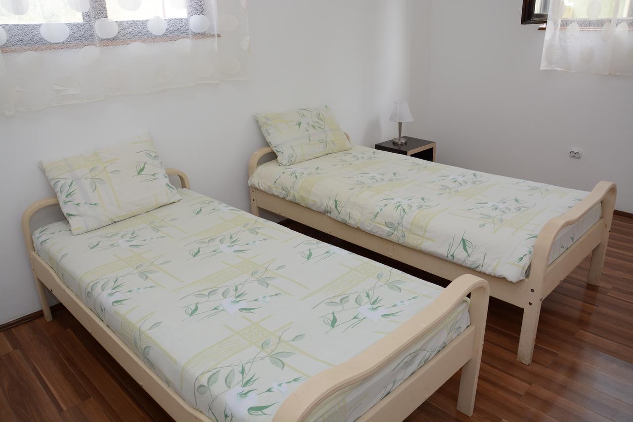 Bed and Breakfast Mm Narcis Vlasina Rid Exterior foto
