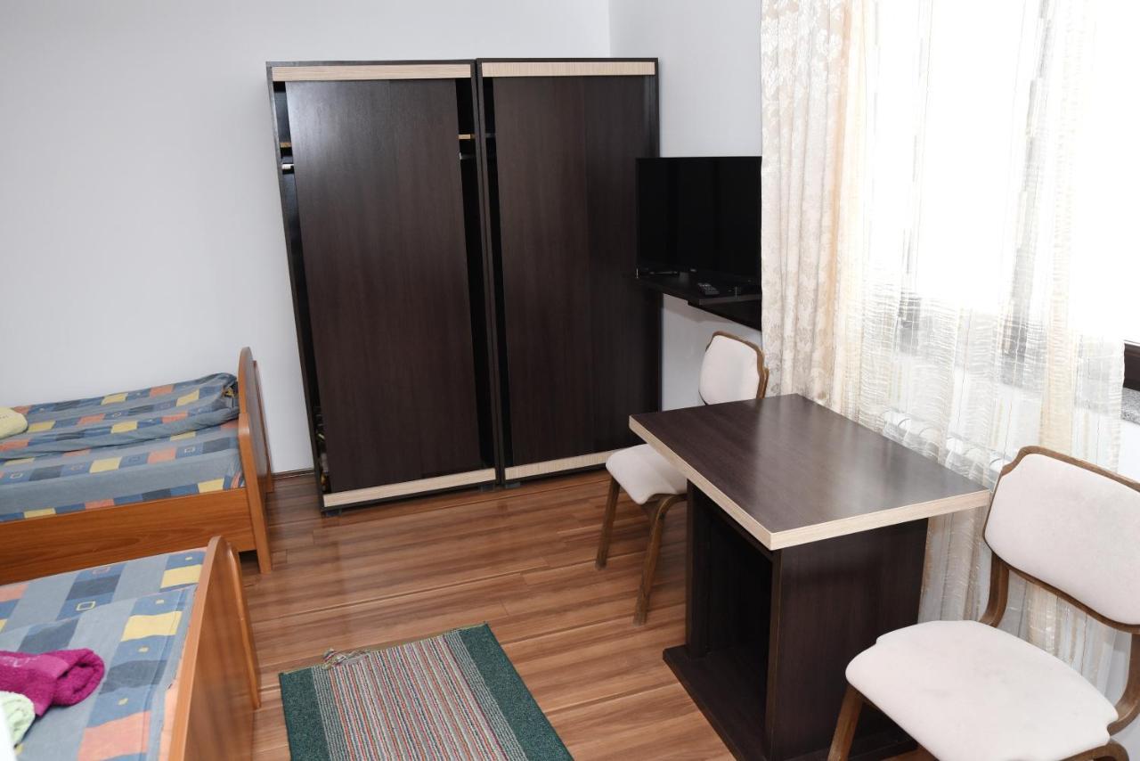 Bed and Breakfast Mm Narcis Vlasina Rid Exterior foto