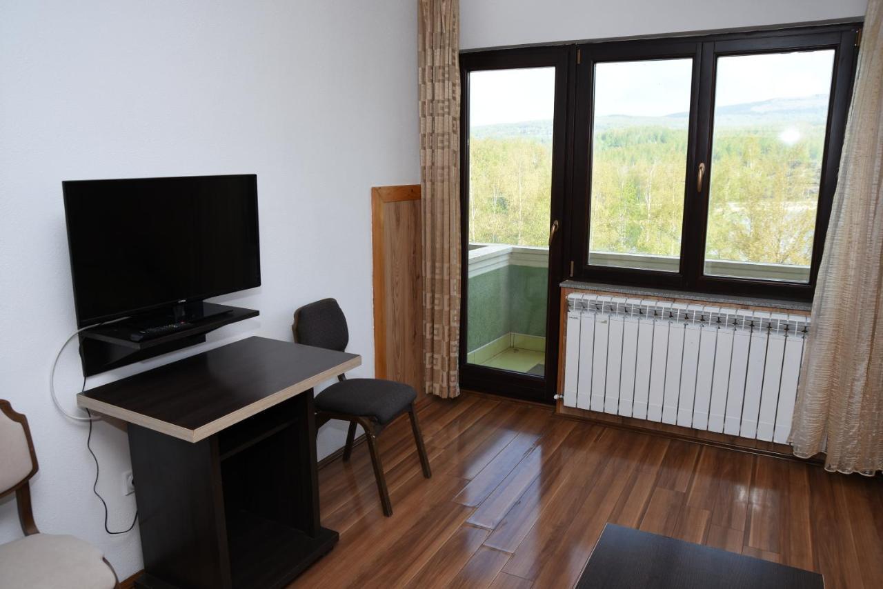 Bed and Breakfast Mm Narcis Vlasina Rid Exterior foto